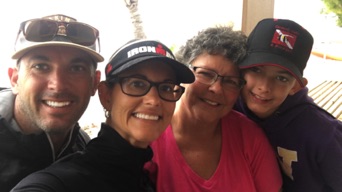 Grandma, Mom, Dad and Grandson, new Open Water Divers!